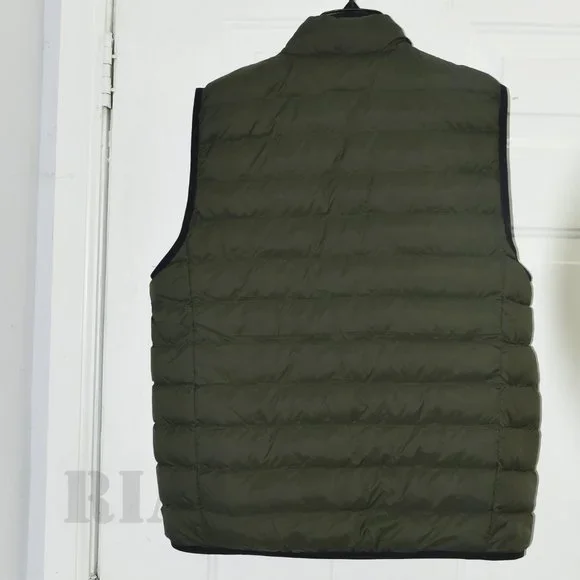 GREEN NWT Men’s Vest 32 Degrees